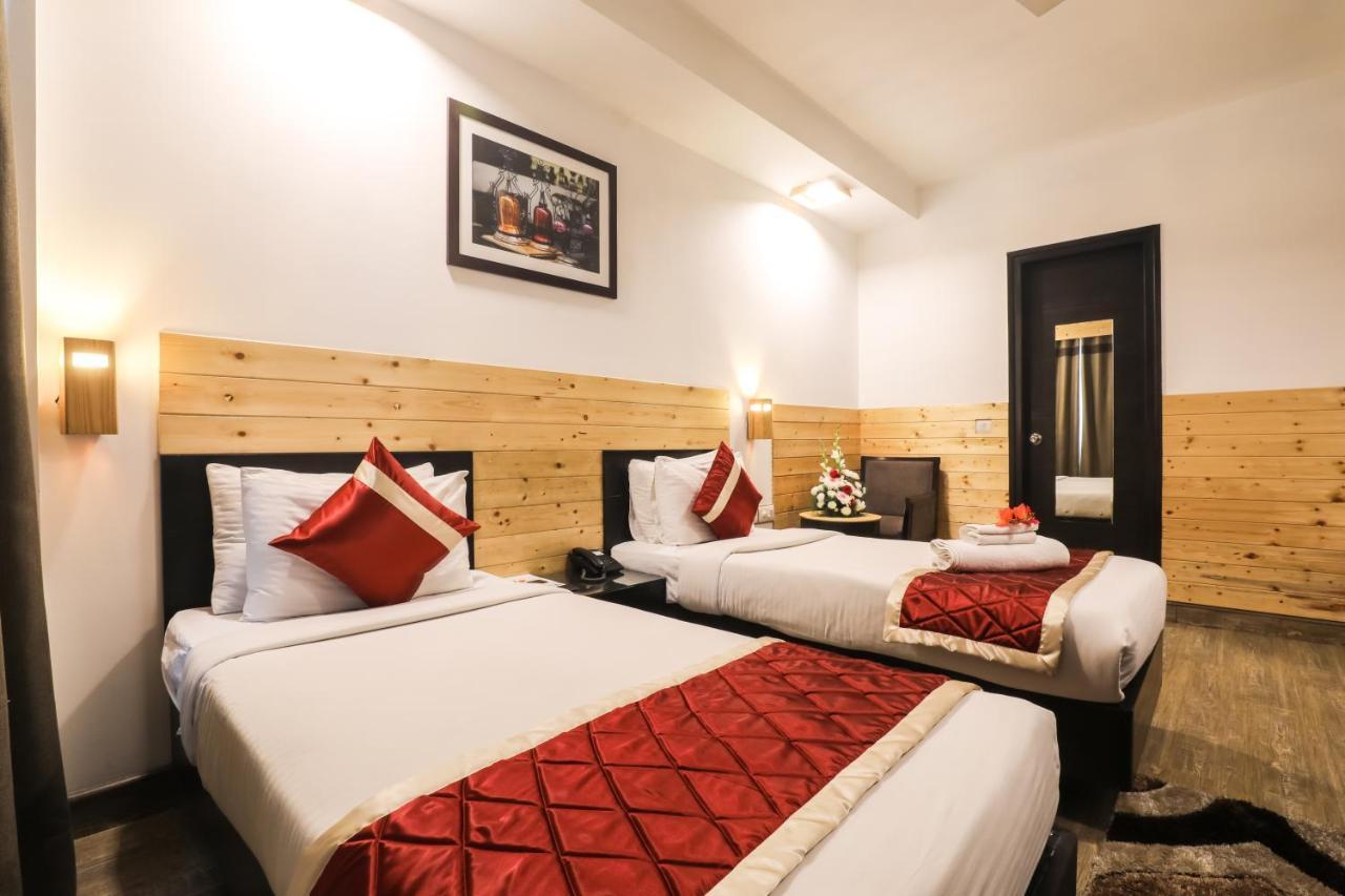 Hotel Siesta Basil - Okhla à New Delhi Extérieur photo