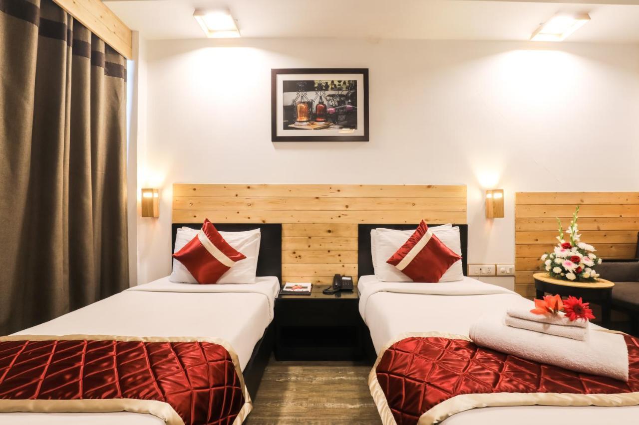Hotel Siesta Basil - Okhla à New Delhi Extérieur photo